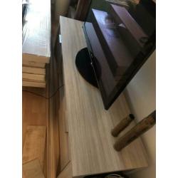 Zeer net tv meubel