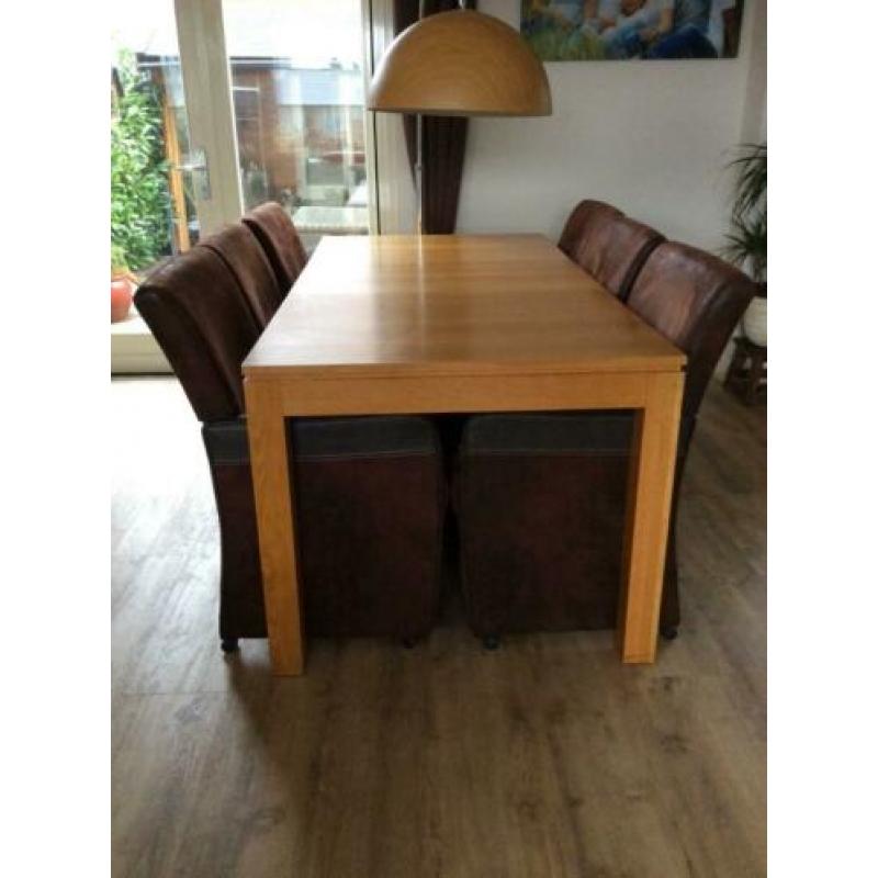 Uitschuifbare massief eiken houten eettafel