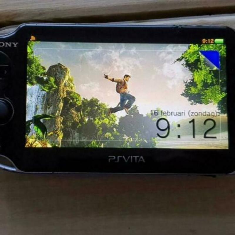 Ps vita plus 2 games