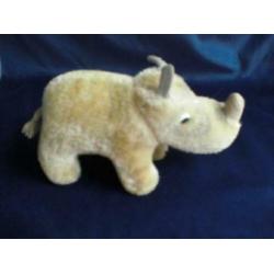 STEIFF * DE NEUSHOORN * Lief Oudje *