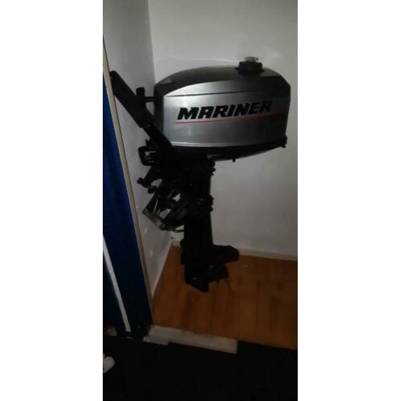 Aluminium boot met 5pk marinier