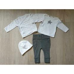 Noppies longsleeve overslagshirt broekje en muts mt 56 zgan