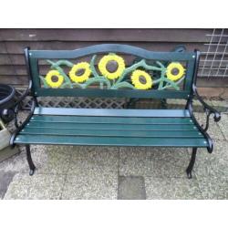 tuinbank met zonnebloem