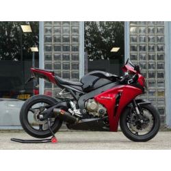 Honda Cbr1000rr FIREBLADE