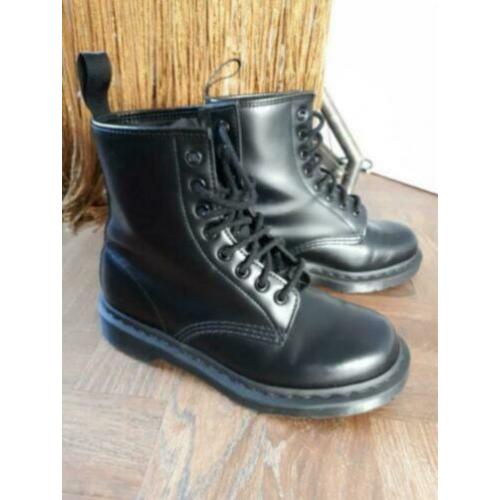 Dr Martens Mono Black ( all black ) maat 37 in Nieuwstaat