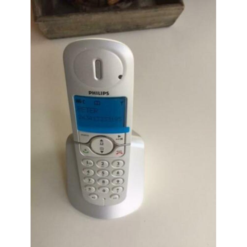 Hands free telefoons Philips met adopters