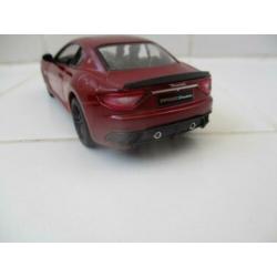 1/38 kinsmart maserati granturismo auto mooie staat