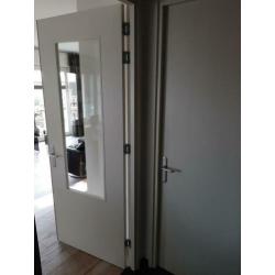 Dubbele stompe binnendeuren wit, + glas compl.met deurbeslag