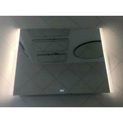 LED Spiegel 120x90cm met verwarming en klokje