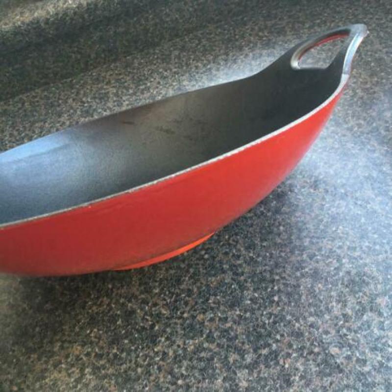 Gietijzeren wokpan rood