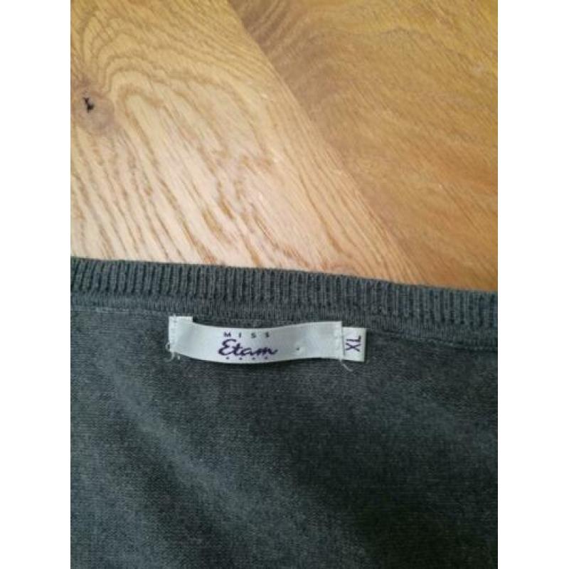 Miss Etam katoenen grijs vestje mt. XL