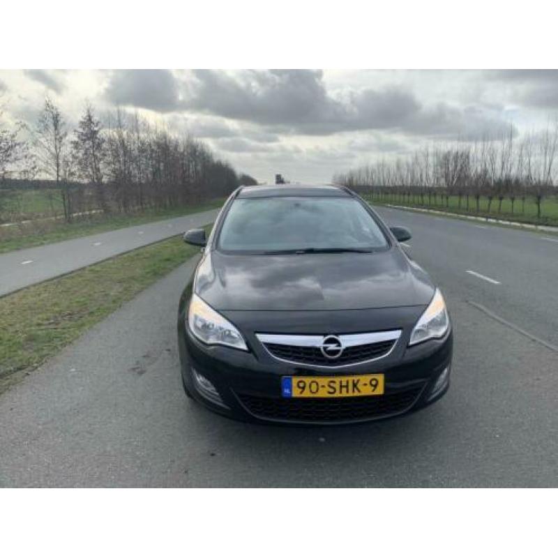 Opel Astra Sports Tourer 1.4 Edition