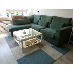 Mooie witte salontafel. Glas en hout