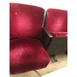 Bankje met 4 stoelen uit de Schouwburg