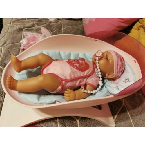 Baby born met accessoires.
