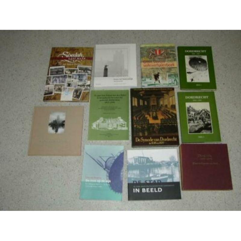 Meer dan tien boeken over de geschiedenis van Dordrecht !