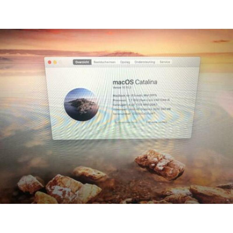 MacBook Air mid 13 inch i5 1.7