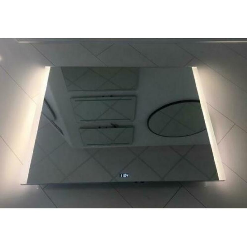 LED Spiegel 120x90cm met verwarming en klokje