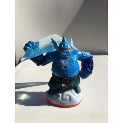 Skylanders en traps ca 2 euro per stuk