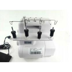 Nieuw in doos overlock naaimachine