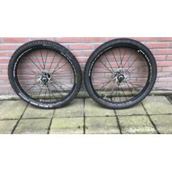 Mavic Crossmax ST 26” wielset met rond 160 XT schijfremmen