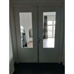 Dubbele stompe binnendeuren wit, + glas compl.met deurbeslag