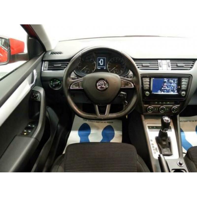 Skoda Octavia Combi 1.2 TSI Greentech Sport-Line DSG7 - Full