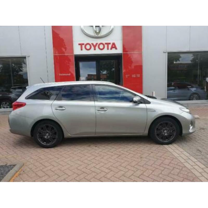 Toyota Auris TS 1.8 Hybrid Lease Plus CVT 136pk