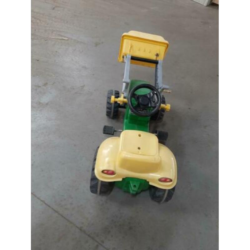 John deere trap tractor