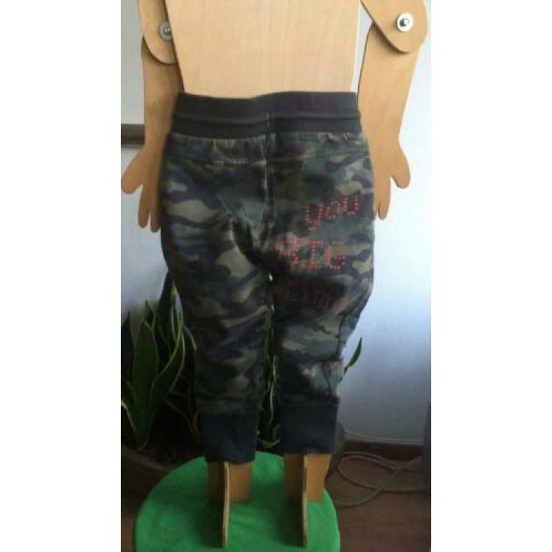 Broek 110/116