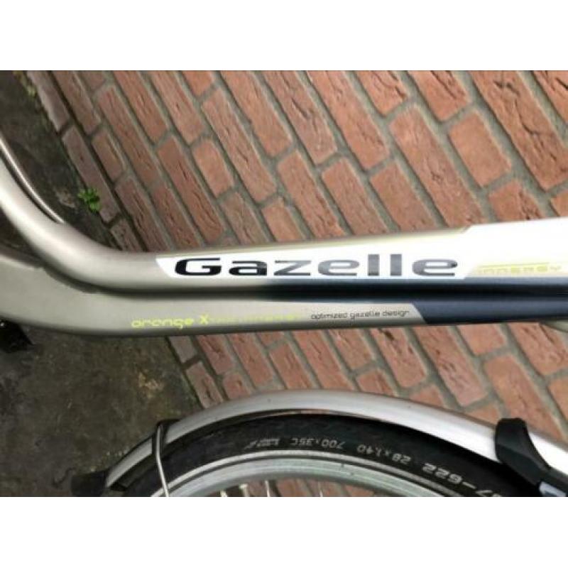 Elektrische gazelle orange met gold accu