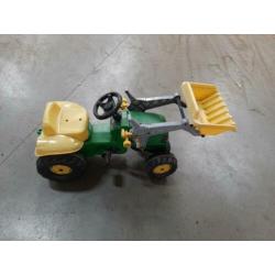 John deere trap tractor