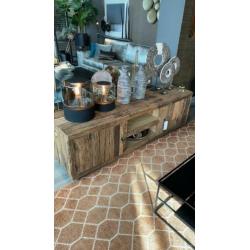 Prachtige stoere industriële set tafel tv kast salontafel