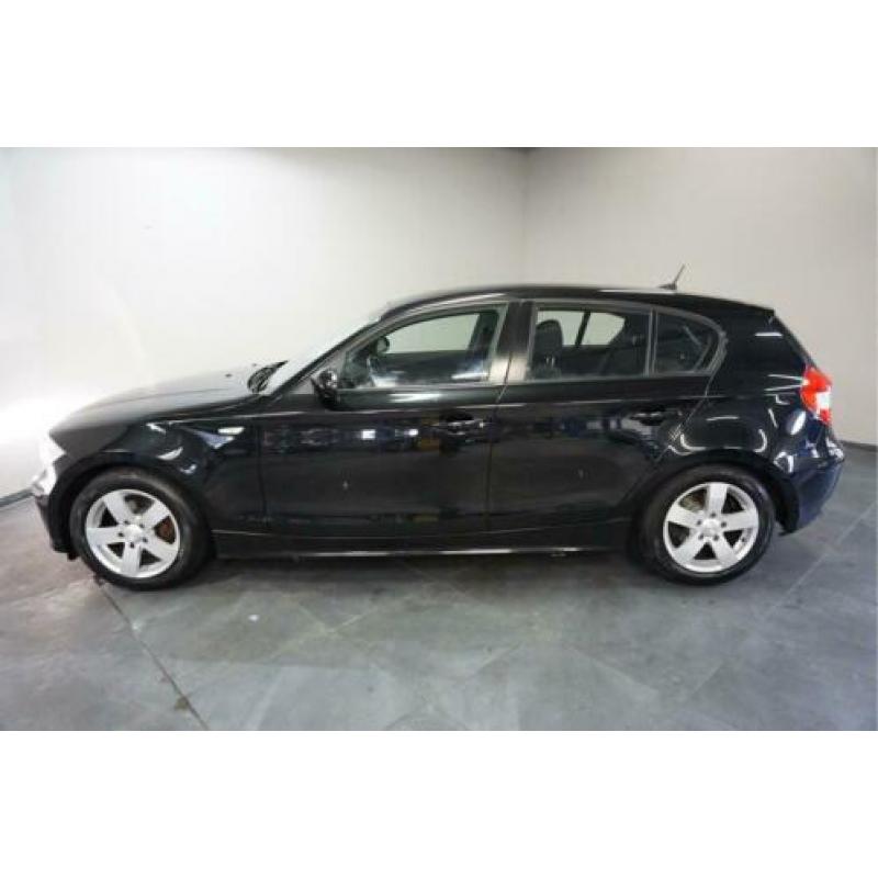 BMW 1-serie 116i Executive AIRCO 5 deurs PDC APK nieuw