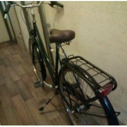 Te koop damesfiets (28inch ) met 3 versnellingen inzgst !!!