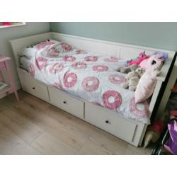 IKEA hemnes uitschuifbaar bed