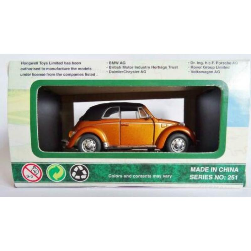 Volkswagen Kever 1303 Cabriolet van Cararama 1/43