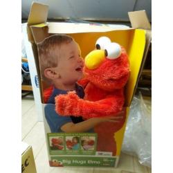 Hug me Elmo Knuffel