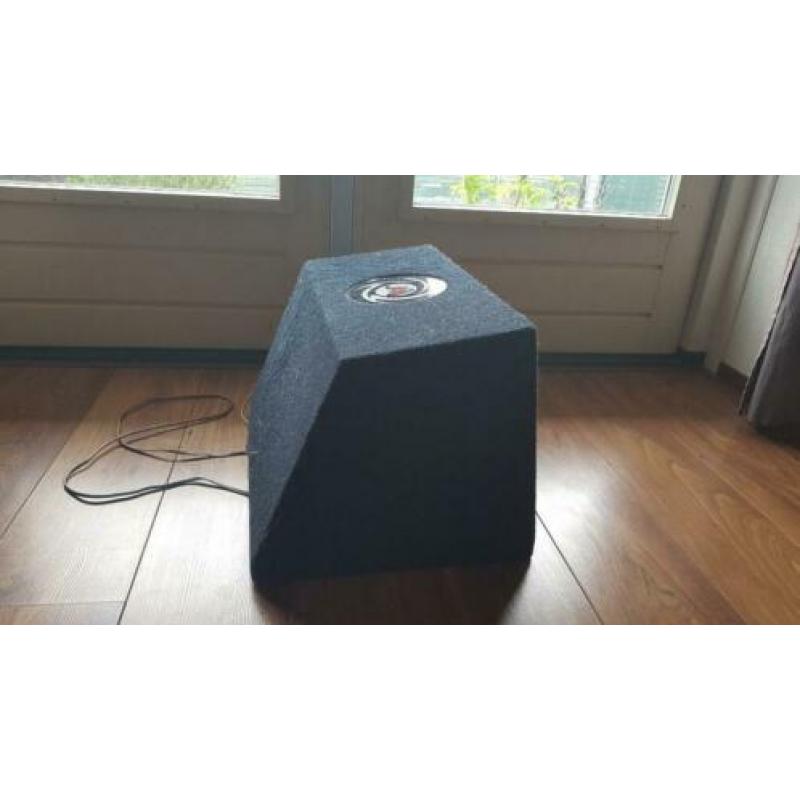 subwoofer auto