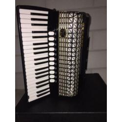 Hohner accordeon Atlantic IVN Musette