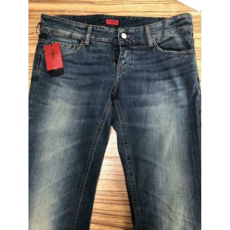 Hugo (Boss) broek maat 27 lengte 34. Blauw (+ prijskaartje)