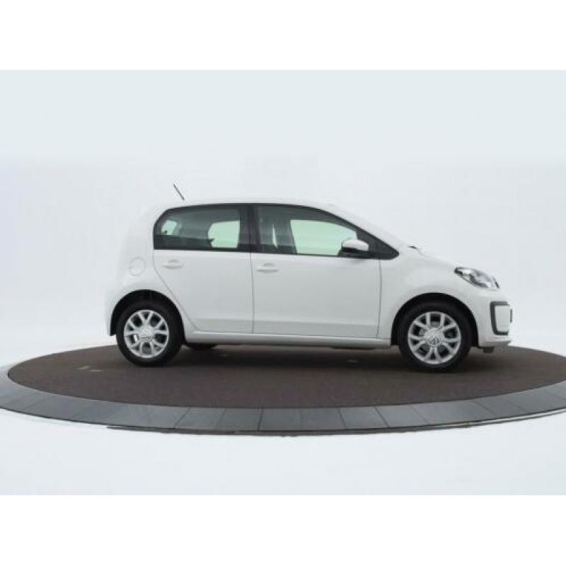 Volkswagen up! 1.0 60pk BMT move up! | Airco | Executive | 1