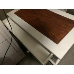 Salontafel wit, degelijk/stevig