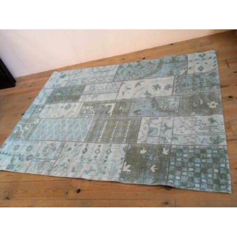 By-Boo vloerkleed 170 x 240 cm ( nr. 9984 ).