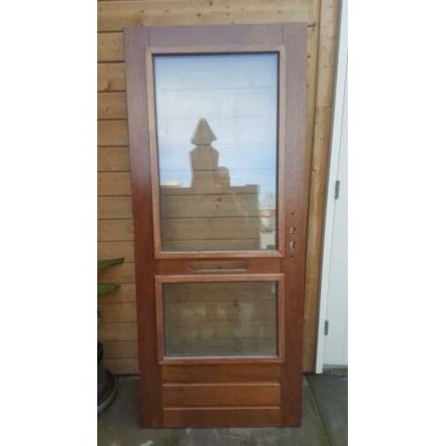 Hardhouten deur met dubbelglas