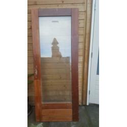 Hardhouten deur met dubbelglas