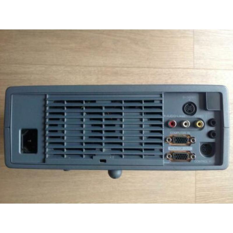 Canon beamer LV-7320E inclusief remotecontrol