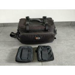 Lowepro magnum 200 aw schoudertas.