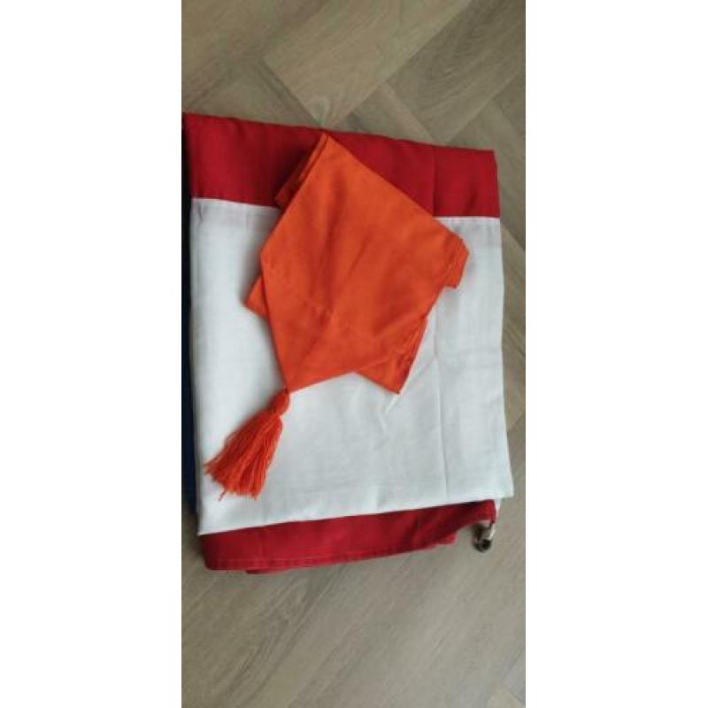 Originele grote nationale vlag met wimpel 3.00 m x 2.00 m.