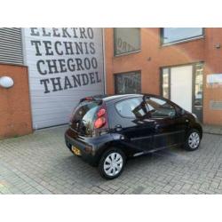 Peugeot 107 1.0 12V 5DR 2012 Zwart